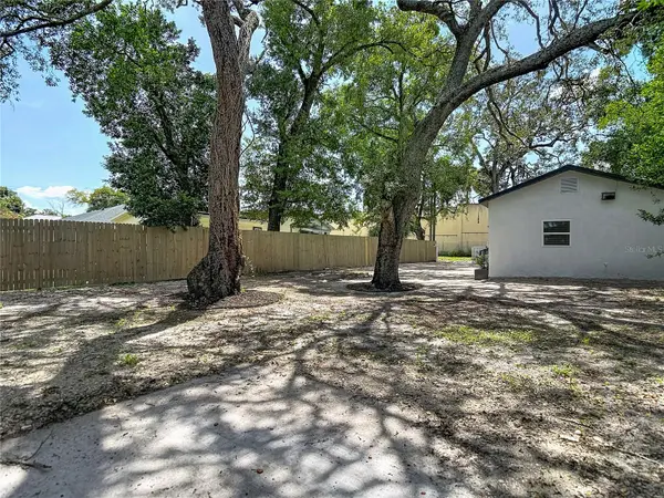 10009 N FLORENCE AVE, Tampa, FL 33612