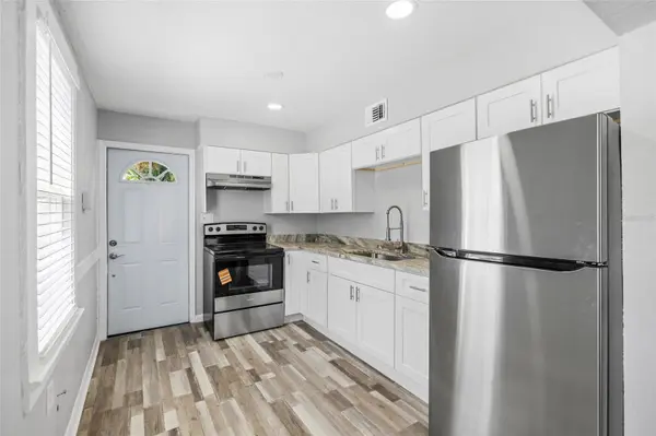 128 W NORTH ST, Tampa, FL 33604
