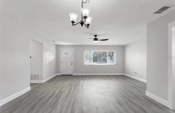 2036 NURSERY RD, Clearwater, FL 33764