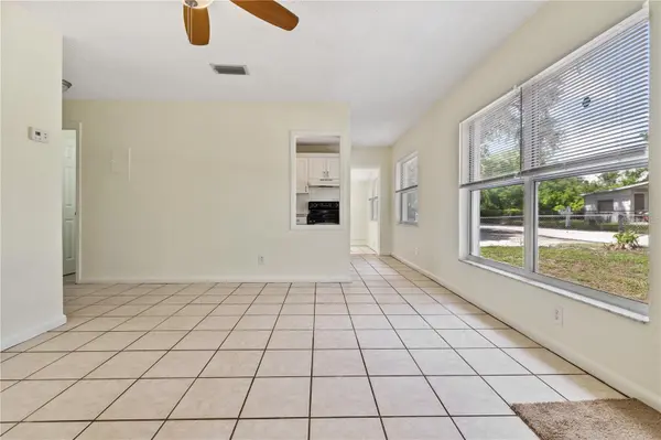 5225 PEACH AVE, Seffner, FL 33584