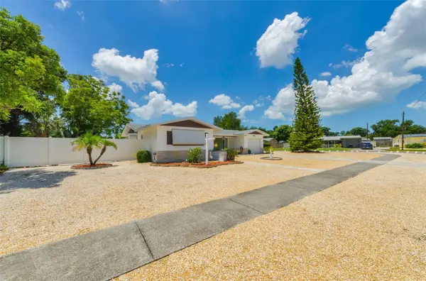 5992 32ND AVE N, St Petersburg, FL 33710