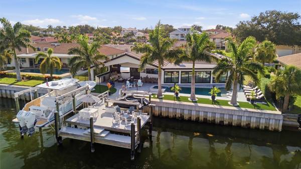 2022 HAWAII AVE NE, St Petersburg, FL 33703