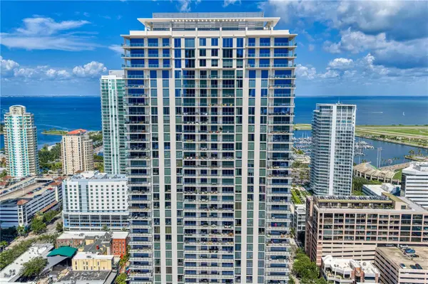 275 1ST AVE S #3906, St Petersburg, FL 33701