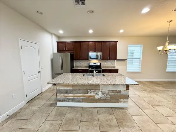 7208 MILESTONE DR, Apollo Beach, FL 33572