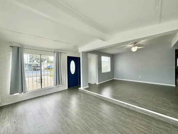 6816 W BURKE ST, Tampa, FL 33634