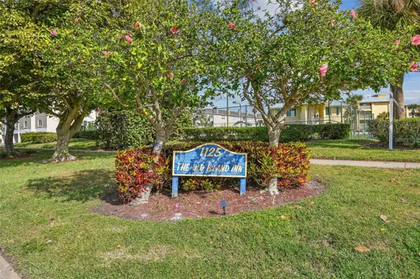 1125 PINELLAS BAYWAY S #302, Tierra Verde, FL 33715