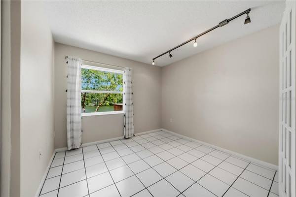 906 CARLTON RD, Tarpon Springs, FL 34689