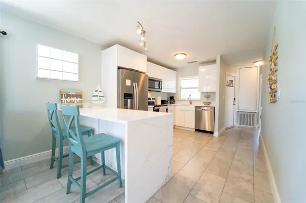 4825 FLORAMAR TER, New Port Richey, FL 34652