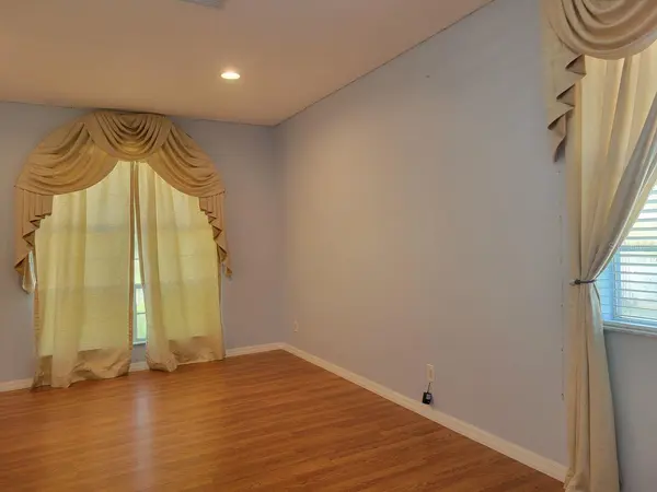 30541 NORSEMAN PL, Wesley Chapel, FL 33545