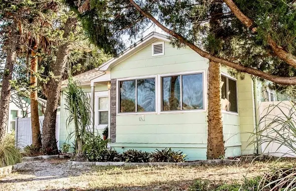 1750 34TH AVE N, St Petersburg, FL 33713
