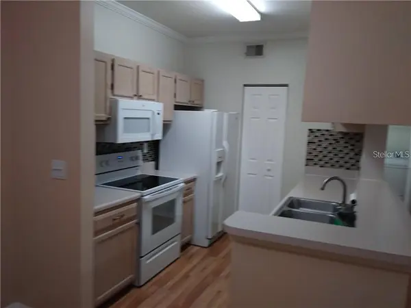 5620 PINNACLE HEIGHTS CIR #305, Tampa, FL 33624