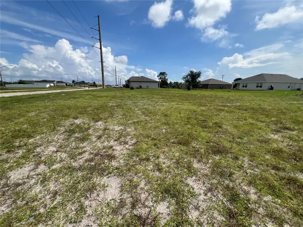 2612 SANTA BARBARA BLVD N, Cape Coral, FL 33993