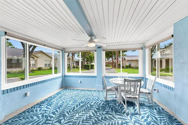 1124 GOLFVIEW WOODS DR #na, Sun City Center, FL 33573
