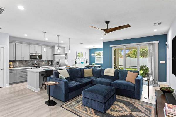 5220 94TH AVE N, Pinellas Park, FL 33782