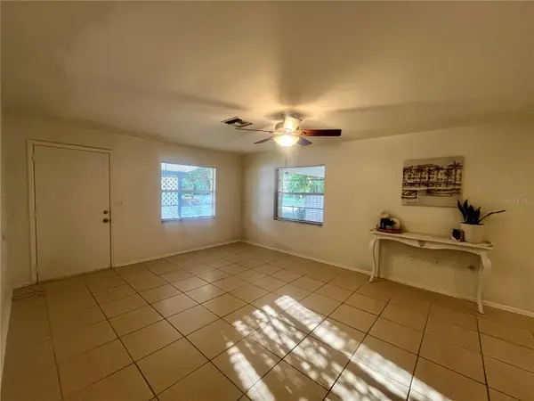 705 BAYOU AVE, Tarpon Springs, FL 34689