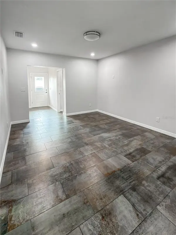 2116 W STATE ST, Tampa, FL 33606