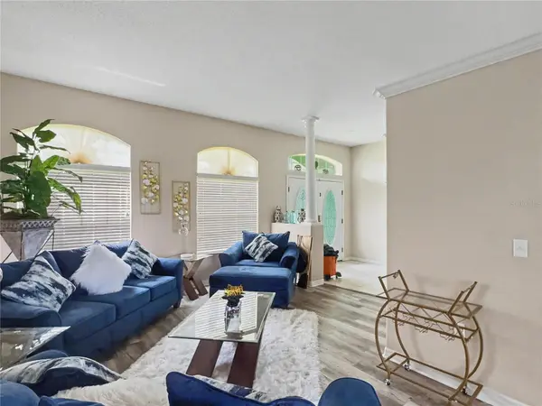 8155 WOODVINE CIR, Lakeland, FL 33810