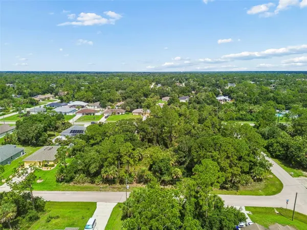 13 S CHAMBERLAIN BLVD, North Port, FL 34286