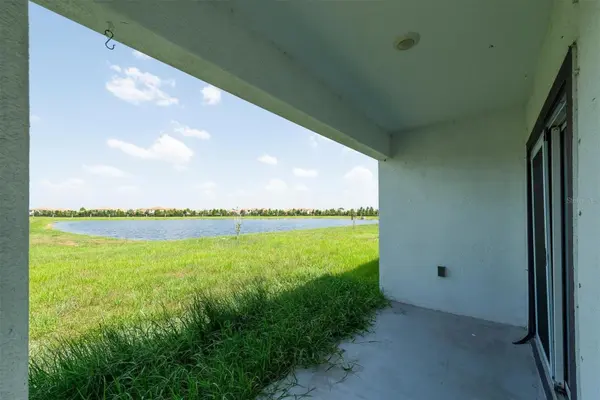 17066 OVAL RUM DR, Wimauma, FL 33598