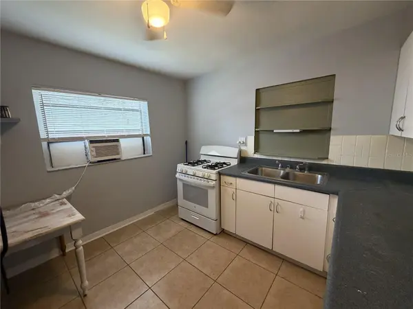 370 3RD ST NW, Largo, FL 33770
