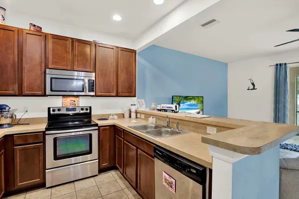 6843 46TH LN N, Pinellas Park, FL 33781