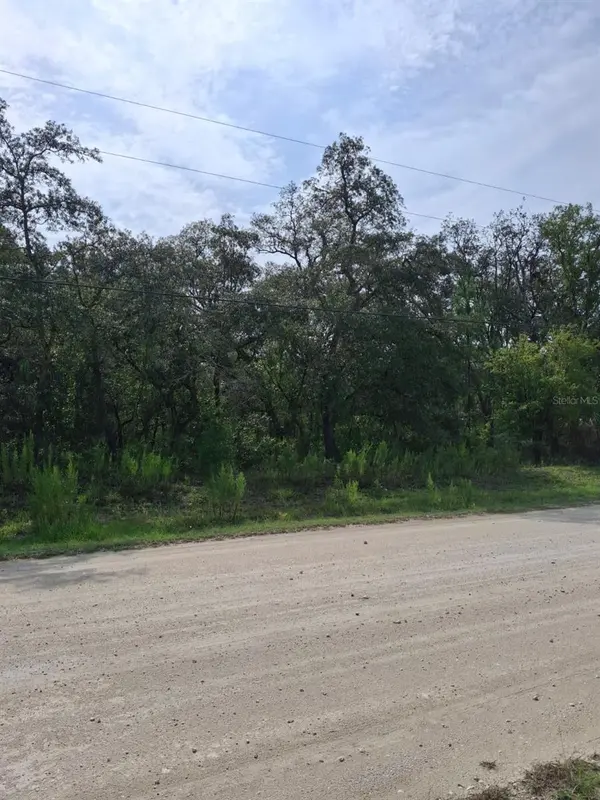 18364 PARAKEET RD, Weeki Wachee, FL 34614