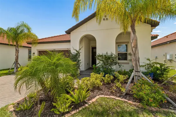 17307 BLUE WALK ST, Wimauma, FL 33598