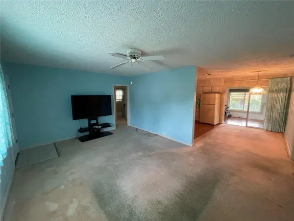 635 DEVILLE DR E, Largo, FL 33771
