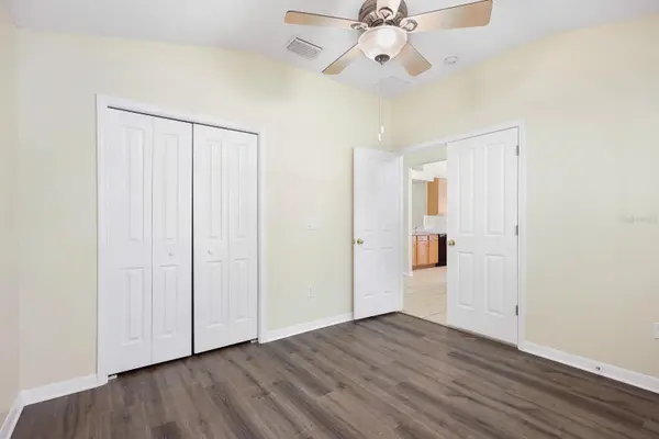 6328 BRIDGECREST DR, Lithia, FL 33547