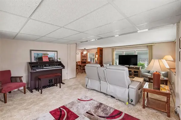 37249 HAMMOND DR, Zephyrhills, FL 33541