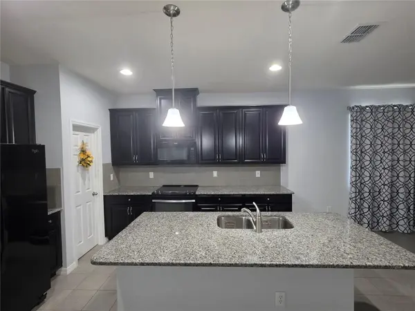 4939 AUTUMN RIDGE DR, Wesley Chapel, FL 33545