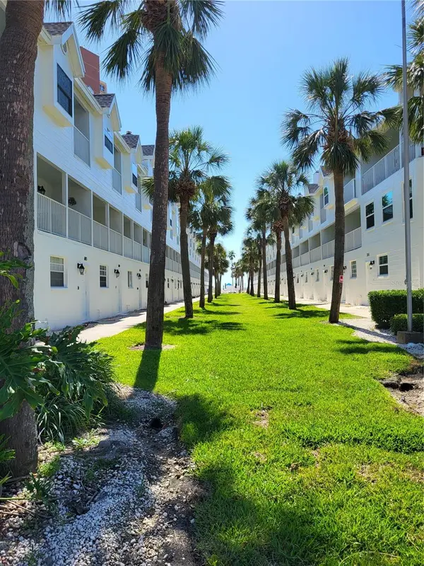 17960 GULF BLVD #101, Redington Shores, FL 33708