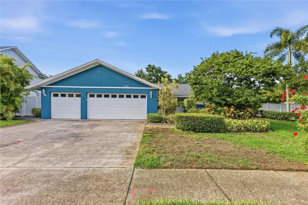 12580 FRANK DR N, Seminole, FL 33776