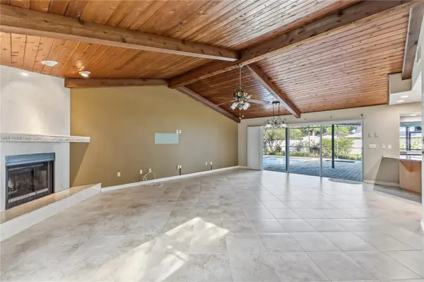 12580 FRANK DR N, Seminole, FL 33776