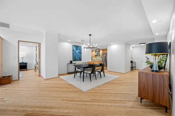 1 BEACH DR SE #2211, St Petersburg, FL 33701