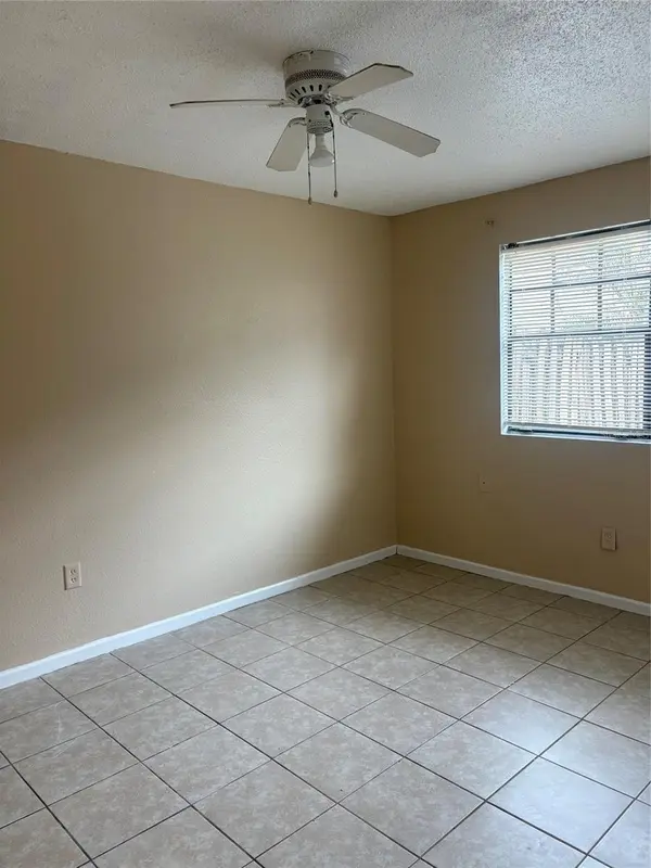 203 POINSETTIA PINE CT #102, Tampa, FL 33612