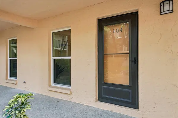 8911 BLIND PASS RD #104, St Petersburg, FL 33706