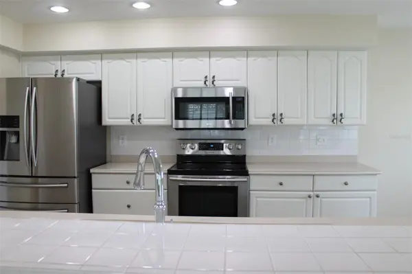 9045 40TH ST N, Pinellas Park, FL 33782