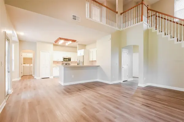 1055 GOLF POINT LOOP, Apopka, FL 32712