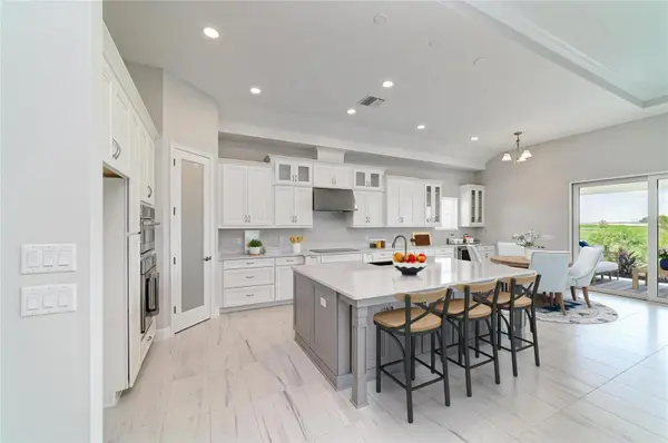 10183 LILAC MANOR TRCE, San Antonio, FL 33576