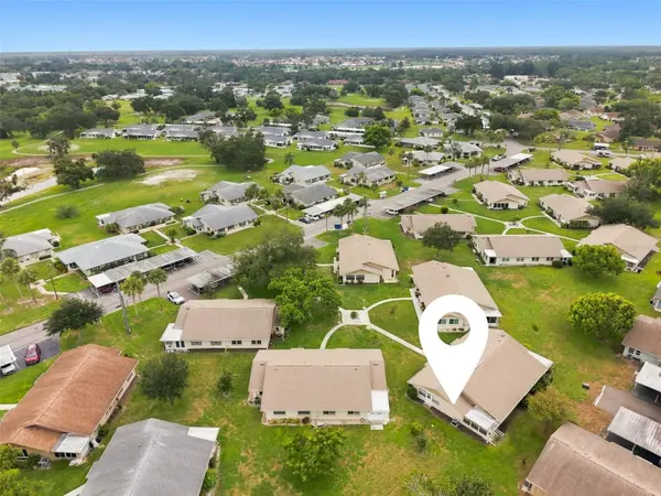 1906 CANTERBURY LN #28, Sun City Center, FL 33573