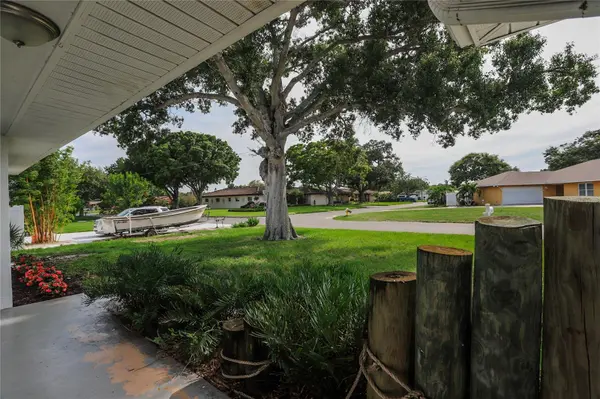 10011 110TH ST, Seminole, FL 33772