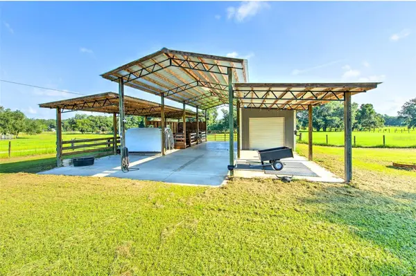 16520 SPRING VALLEY RD, Dade City, FL 33523