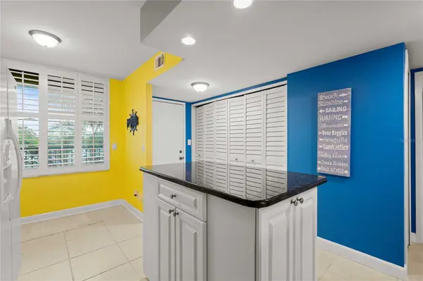 9525 BLIND PASS RD #206, St Petersburg, FL 33706