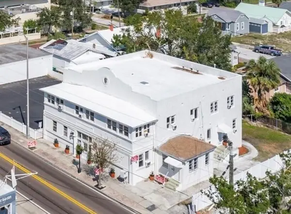 218 N PINELLAS AVE, Tarpon Springs, FL 34689
