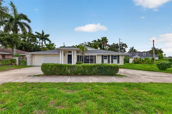201 SNELL ISLE BLVD NE, St Petersburg, FL 33704