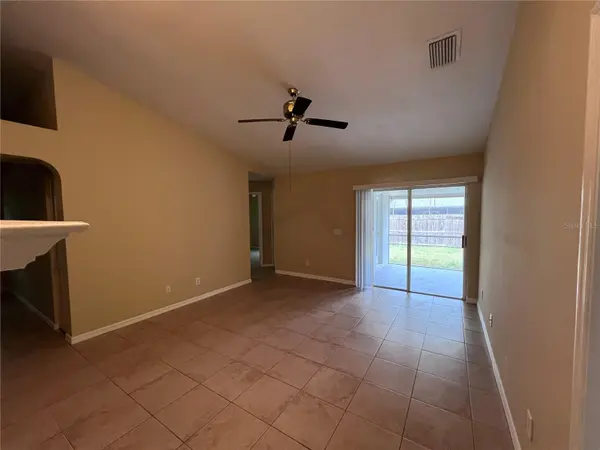 9673 FOX HEARST RD, Tampa, FL 33647