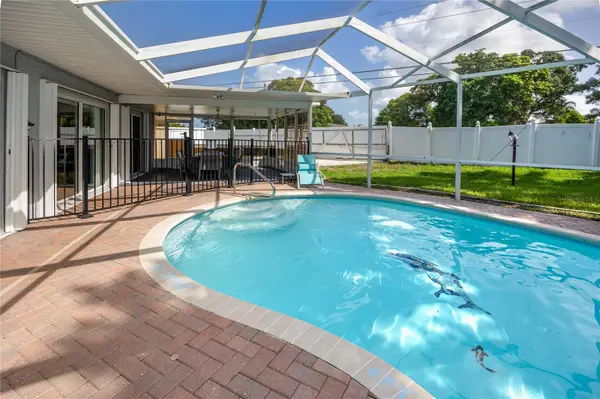 12291 MONARCH CIR, Seminole, FL 33772