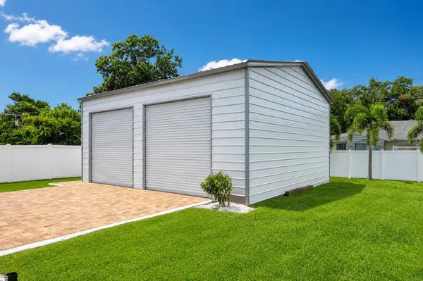 2711 27TH AVENUE DR W, Bradenton, FL 34205