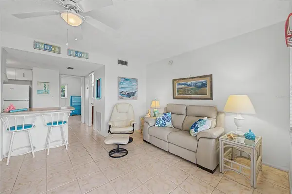 2110 GULF BLVD #9, Indian Rocks Beach, FL 33785